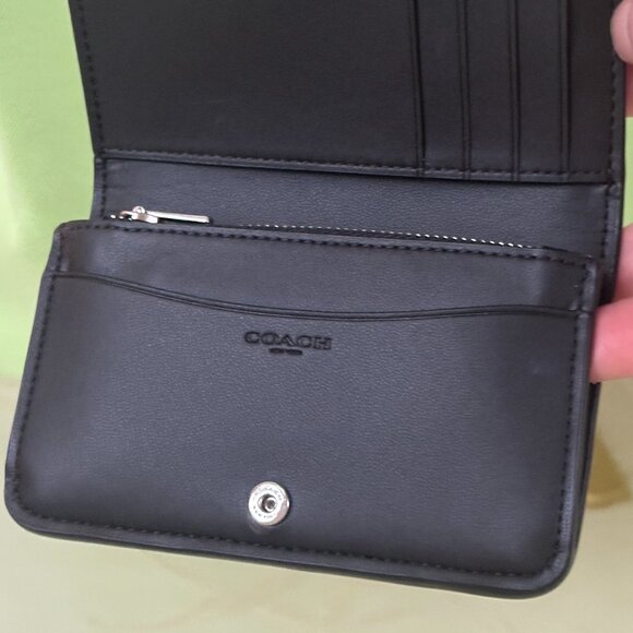 COACH SLIM CARD CASE WITH RIVETS:NWT BLACK  CU710 (see note) - Picture 14 of 16